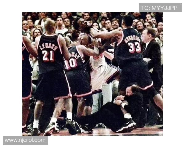 姚明荣获殊荣盛典现场亲自颁奖展现篮球巨星风范与魅力