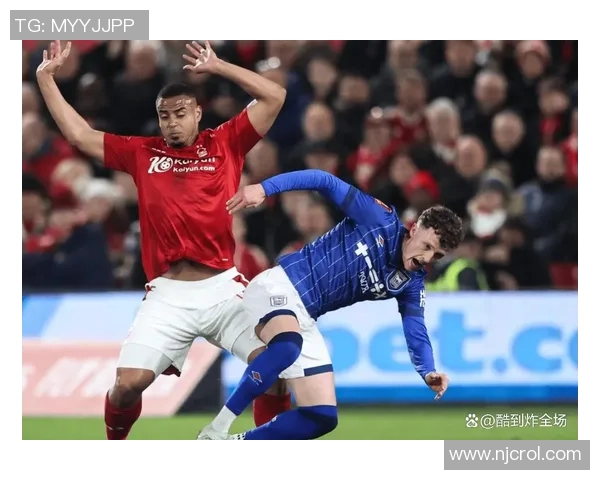 英超激战：里昂大胜曼城点球大战引爆全场精彩瞬间回顾