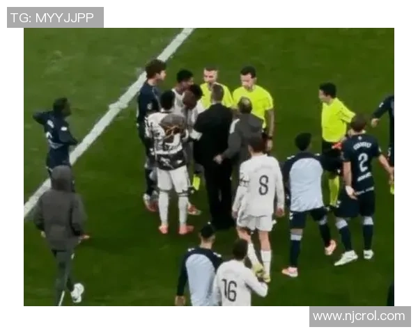 世界杯精彩对决皇马与那不勒斯战成平局神扑引发争议判罚引爆全场