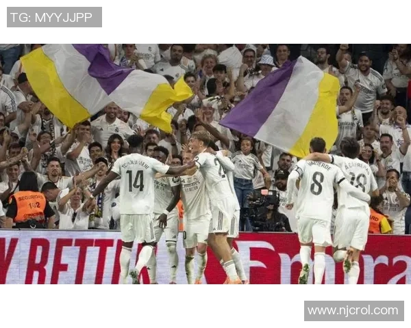 中超精彩对决里昂乌龙球绝杀皇马引发全场狂欢 中超精彩对决里昂乌龙球绝杀皇马引发全场狂欢