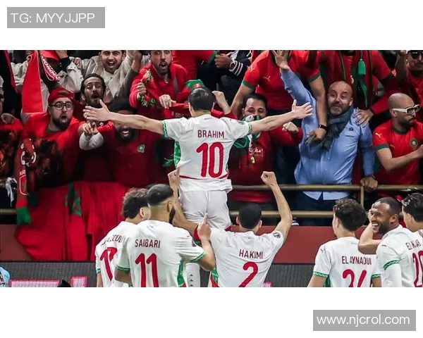 中超热战曼联大胜皇马红牌事件引发全场热议与争议 中超热战曼联大胜皇马红牌事件引发全场热议与争议