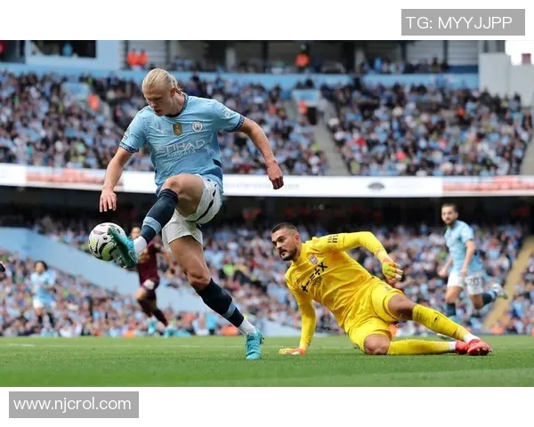 英超经典对决拜仁逆转曼城帽子戏法点燃全场激情 英超经典对决拜仁逆转曼城帽子戏法点燃全场激情